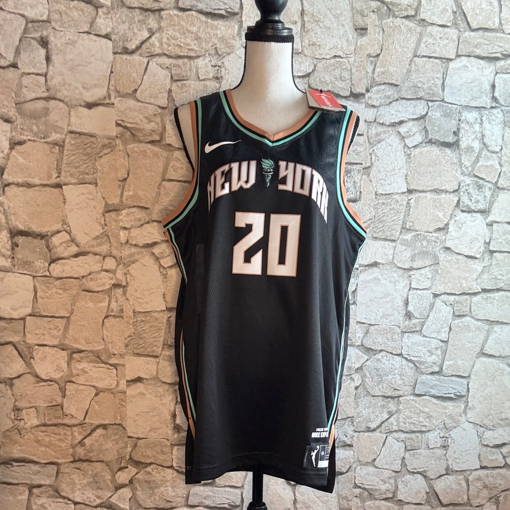 Nike Black and White New York Women’s Basketball Jersey